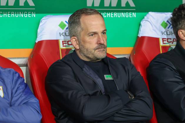 Chef-Trainer Manuel Baum (FC Augsburg), FC Augsburg vs. TSG 1899 Hoffenheim, Fussball, 1. Bundesliga, 29. Spieltag, 10.04.2026 DFB regulations prohibit any use of photographs as image sequences and or quasi-video Augsburg Bayern Deutschland