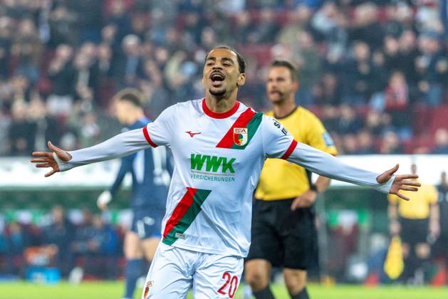 Torjubel, jubelt nach seinem Treffer zum 1:0 von Alexis Claude-Maurice (FC Augsburg), FC Augsburg vs. VfB Stuttgart, Fussball, 1. Bundesliga, 27. Spieltag, 22.03.2026 DFB regulations prohibit any use of photographs as image sequences and or quasi-video