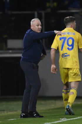 Frosinone s head coach Massimiliano Alvini during the Serie BKT soccer match between Frosinone and Palermo at the Frosinone™s Benito Stirpe stadium, Italy - Friday, April 10, 2026 - Soccer ( Photo by Fabrizio Corradetti LaPresse ) Copyright: xFabrizioxCorradetti LaPressex