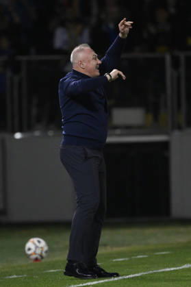 Frosinone s head coach Massimiliano Alvini during the Serie BKT soccer match between Frosinone and Palermo at the Frosinone™s Benito Stirpe stadium, Italy - Friday, April 10, 2026 - Soccer ( Photo by Fabrizio Corradetti LaPresse ) Copyright: xFabrizioxCorradetti LaPressex
