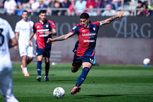 Cagliari s Alessandro Deiola in action during the Serie A soccer match between Cagliari Calcio and US Cremonese at the Unipol Domus in Cagliari, Sardinia - Saturday 11st April 2026. - Soccer Copyright: xGianlucaxZuddas LaPressex