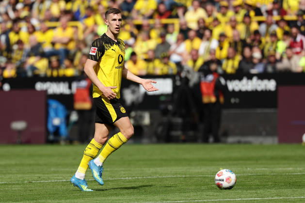 Dortmund, Germany, 11.04.26, Nico Schlotterbeck (Borussia Dortmund) am Ball während des Spiels der 1. Bundesliga zwischen Borussia Dortmund - Bayer 04 Leverkusen im Signal Iduna Park in Dortmund. (Photo by Joachim Bywaletz) DFB DFL REGULATIONS PROHIBIT ANY USE OF PHOTOGRAPHS AS IMAGE SEQUENCES AND OR QUASI-VIDEO. Copyright: JoachimxBywaletz xJB-Sportfoto