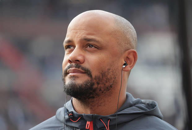 Cheftrainer Vincent Kompany (FC Bayern Muenchen) Fussball, 1.BL, Saison 2025 2026, Herren, FC St.Pauli gegen FC Bayern Muenchen, 29.Spieltag, Millerntorstadion Hamburg DFL REGULATIONS PROHIBIT ANY USE OF PHOTOGRAPHS AS IMAGE SEQUENCES AND OR QUASI-VIDEO.