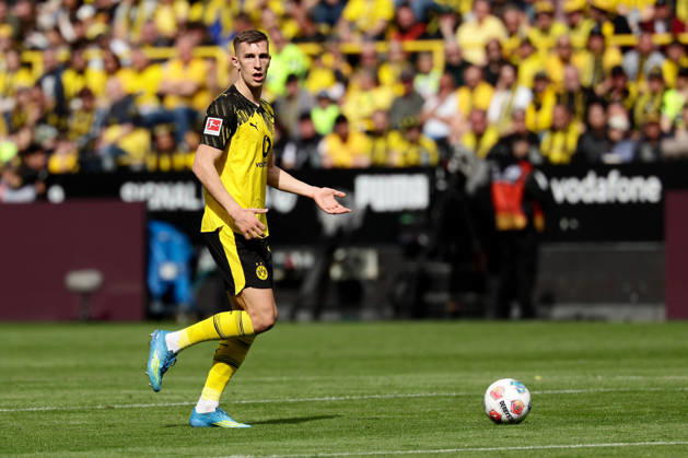 Dortmund, Germany, 11.04.26, Nico Schlotterbeck (Borussia Dortmund) am Ball während des Spiels der 1. Bundesliga zwischen Borussia Dortmund - Bayer 04 Leverkusen im Signal Iduna Park in Dortmund. (Photo by Joachim Bywaletz) DFB DFL REGULATIONS PROHIBIT ANY USE OF PHOTOGRAPHS AS IMAGE SEQUENCES AND OR QUASI-VIDEO. Copyright: JoachimxBywaletz xJB-Sportfoto