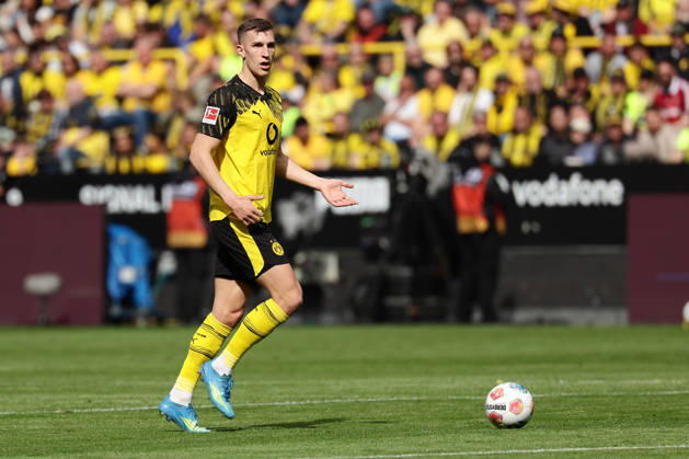 Dortmund, Germany, 11.04.26, Nico Schlotterbeck (Borussia Dortmund) am Ball während des Spiels der 1. Bundesliga zwischen Borussia Dortmund - Bayer 04 Leverkusen im Signal Iduna Park in Dortmund. (Photo by Joachim Bywaletz) DFB DFL REGULATIONS PROHIBIT ANY USE OF PHOTOGRAPHS AS IMAGE SEQUENCES AND OR QUASI-VIDEO. Copyright: JoachimxBywaletz xJB-Sportfoto