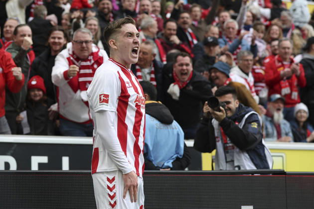 Isak Johannesson (1. FC Köln) Torjubel, jubelt nach ihrem Treffer zum 3:1 waehrend des Spiels der Bundesliga zwischen 1. FC Köln und SV Werder Bremen, RheinEnergieSTADION am 12. April 2026 in Köln, Deutschland. (Foto von Oliver Kaelke DeFodi Images) +++ Isak Johannesson (1. FC Köln) celebrates after scoring her team s third goal during the Bundesliga match between 1. FC Köln and SV Werder Bremen at RheinEnergieSTADION on April 12, 2026 in Köln, Germany. (Photo by Oliver Kaelke DeFodi Images) DFL regulations prohibit any use of photographs as image sequences and or quasi-video. (Photo by Oliver Kaelke DeFodi Images) -