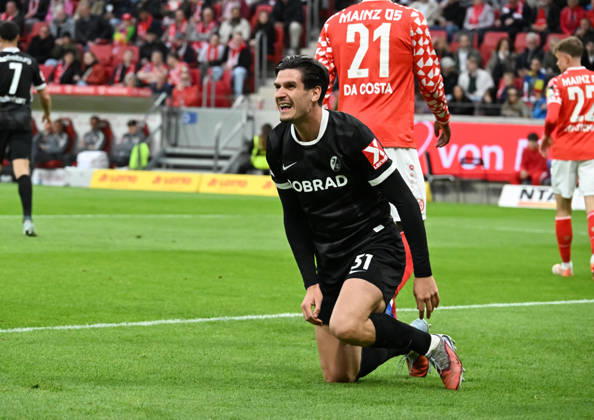 12.04.2026, xsltx, Fussball 1.Bundesliga, FSV Mainz 05 - SC Freiburg v.l. Igor Matanovic (SC Freiburg) (DFL DFB REGULATIONS PROHIBIT ANY USE OF PHOTOGRAPHS as IMAGE SEQUENCES and or QUASI-VIDEO)