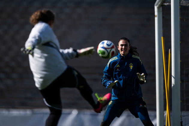 260416 Goalkeeper Zecira Musovic of the Swedish women s national football team during a training session on April 16, 2026 in Gothenburg. Photo: Mathias Bergeld BILDBYRAN kod MB MB1364 fotboll football soccer fotball vm-kval kval fifa womens world cup qualifier qualifier träning practice training sverige sweden dam bbeng women kvinner Copyright: MATHIASxBERGELD BB260416MB031