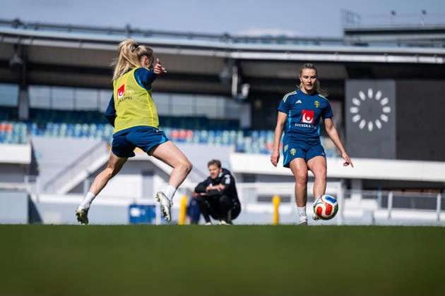 260416 Amanda Nildà n of the Swedish women s national football team during a training session on April 16, 2026 in Gothenburg. Photo: Mathias Bergeld BILDBYRAN kod MB MB1364 fotboll football soccer fotball vm-kval kval fifa womens world cup qualifier qualifier träning practice training sverige sweden dam bbeng women kvinner Copyright: MATHIASxBERGELD BB260416MB038