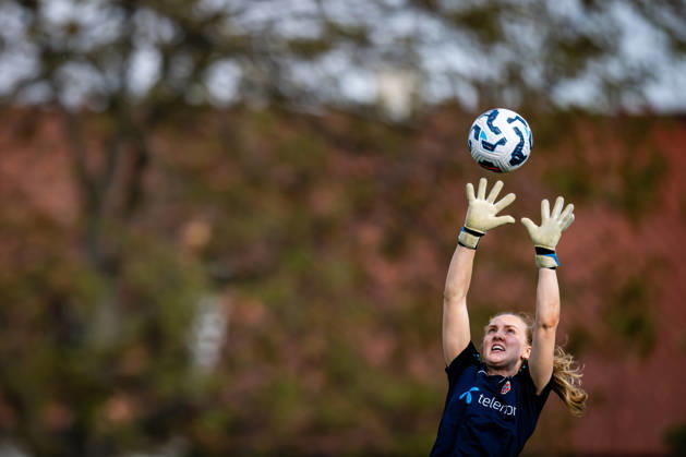 260417 Goalkeeper Sunniva Skoglund of the Norwegian women™s national football team during a training session on April 17, 2026 in Ptuj. Photo: Marius Simensen BILDBYRAN Cop 238 bbeng dam fifa women s world cup qualifier football fotball fotboll norge norway practice soccer training trening träning Copyright: MARIUSxSIMENSEN BB260417BB207
