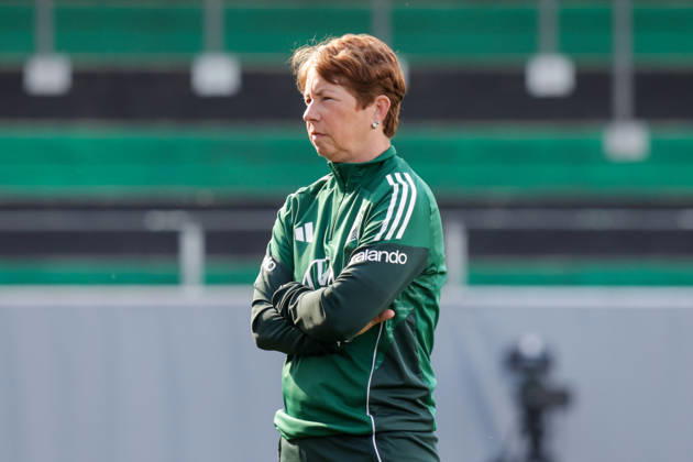 17.04.2026, xgrfx, Fussball DFB-Medientermine, Deutsche Frauennationalmannschaft Training v.l. Maren Meinert (Deutsche Frauennationalmannschaft) (DFL DFB REGULATIONS PROHIBIT ANY USE OF PHOTOGRAPHS as IMAGE SEQUENCES and or QUASI-VIDEO) Ried