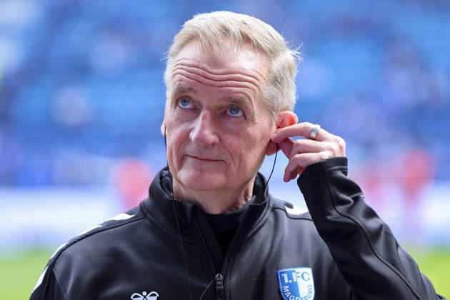 Trainer Petrik Sander (1. FC Magdeburg) schaut, 2. Bundesliga, 1. FC Magdeburg v Fortuna Düsseldorf, Avnet Arena am 18. April 2026 in Magdeburg, Deutschland. (Foto von Marco Steinbrenner DeFodi Images) Trainer Petrik Sander (1. FC Magdeburg) looks on, 2. Bundesliga, 1. FC Magdeburg v Fortuna Düsseldorf, Avnet Arena, April 18, 2026 in Magdeburg, Germany. (Photo by Marco Steinbrenner DeFodi Images) -