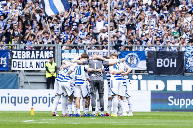 3.Liga: MSV Duisburg - TSG Hoffenheim II; 18.04.2026 MSV Duisburg im Teamkreis bis zum Spielbeginn. 3.Liga: MSV Duisburg - TSG Hoffenheim II; Schauinsland-Reisen-Arena, Duisburg, 18.04.2026 DFB regulations prohibit any use of photographs as image sequences and or quasi video. Copyright: xBEAUTIFULxSPORTS Buriakovx