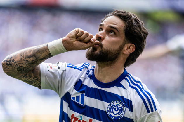 3.Liga: MSV Duisburg - TSG Hoffenheim II; 18.04.2026 MSV Duisburg bejubelt das Tor, 1:0 durch Lex-Tyger Lobinger (MSV Duisburg, 45) 3.Liga: MSV Duisburg - TSG Hoffenheim II; Schauinsland-Reisen-Arena, Duisburg, 18.04.2026 DFB regulations prohibit any use of photographs as image sequences and or quasi video. Copyright: xBEAUTIFULxSPORTS Buriakovx