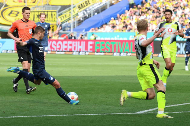 18.04.2026, xrekx, Fussball 1.Bundesliga, TSG 1899 Hoffenheim - Borussia Dortmund v.l. Andrej Kramaric (TSG 1899 Hoffenheim) (DFL DFB REGULATIONS PROHIBIT ANY USE OF PHOTOGRAPHS as IMAGE SEQUENCES and or QUASI-VIDEO) Sinsheim