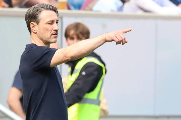 18.04.2026, xrekx, Fussball 1.Bundesliga, TSG 1899 Hoffenheim - Borussia Dortmund v.l. Niko Kovac Trainer (Borussia Dortmund) gibt Anweisungen, gestikuliert, mit den Armen gestikulieren gives instructions, gesticulate (DFL DFB REGULATIONS PROHIBIT ANY USE OF PHOTOGRAPHS as IMAGE SEQUENCES and or QUASI-VIDEO) Sinsheim