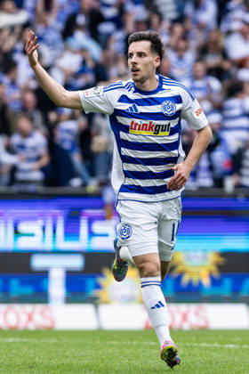 3.Liga: MSV Duisburg - TSG Hoffenheim II; 18.04.2026 MSV Duisburg bejubelt das Tor, 3:1 durch Conor Noß (MSV Duisburg, 14) 3.Liga: MSV Duisburg - TSG Hoffenheim II; Schauinsland-Reisen-Arena, Duisburg, 18.04.2026 DFB regulations prohibit any use of photographs as image sequences and or quasi video. Copyright: xBEAUTIFULxSPORTS Buriakovx