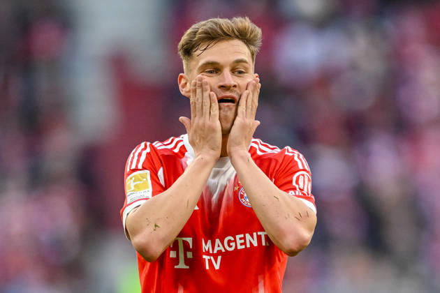 Joshua Kimmich (FC Bayern München) gestikuliert, gestik waehrend des spiels der Bundesliga zwischen FC Bayern München und VfB Stuttgart, Allianz Arena am 19. April 2026 in München, Deutschland. (Foto von Harry Langer DeFodi Images) +++ Joshua Kimmich (FC Bayern München) gestures during the Bundesliga match between FC Bayern München and VfB Stuttgart at Allianz Arena on April 19, 2026 in München, Germany. (Photo by Harry Langer DeFodi Images) DFL regulations prohibit any use of photographs as image sequences and or quasi-video. (Photo by Harry Langer DeFodi Images) DFL regulations prohibit any use of photographs as image sequences and or quasi-video. -