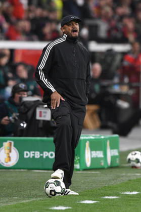 Trainer Vincent Kompany ( FC Bayern Muenchen ). GER, Bayer 04 Leverkusen vs FC Bayern Muenchen, Fussball, DFB Pokal Halbfinale, Spielzeit 2025 2026, 22.04.2026 DFL REGULATIONS PROHIBIT ANY USE OF PHOTOGRAPHS AS IMAGE SEQUENCES AND OR QUASI-VIDEO GER, Bayer 04 Leverkusen vs FC Bayern Muenchen, Fussball, DFB Pokal Halbfinale, Spielzeit 2025 2026, 22.04.2026 Leverkusen Copyright: xEibner-Pressefoto ThomasxThienelx EP_TTL