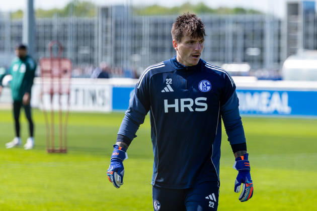 24.04.2026, Fussball, Training des FC Schalke 04. Torwart Kevin Müller (FC Schalke 04). Gelsenkirchen Trainingsgelände FC Schalke 04 NRW Deutschland xRHR-FOTO YYx Copyright: RHR-FOTOx RHR-FOTO YY