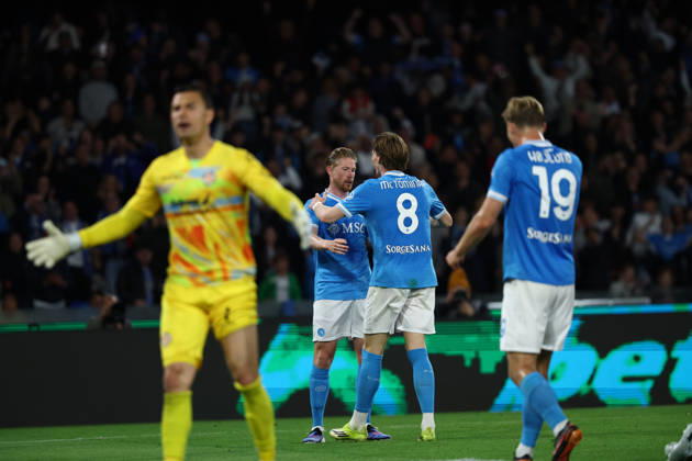 Napoli™s Kevin De Bruyne celebrates after scoring goal 3-0 during the Serie A soccer match between Napoli and Cremonese at the Diego Armando Maradona Stadium in Naples, southern italy - Friday , April 24 , 2026. - Soccer . Copyright: xAlessandroxGarofalo LaPressex