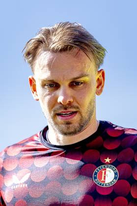 ROTTERDAM - SC Feyenoord Rotterdam goalkeeper Timon Wellenreuther during the Dutch Vriendenloterij Eredivisie match between Feyenoord and FC Groningen at Stadion de Kuip on April 25, 2026 in Rotterdam, the Netherlands. (Photo by DeFodi Images) -