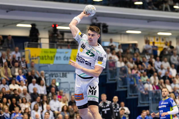 Oskar SUNNEFELDT (FRISCH AUF! Goeppingen, 27) erzielt ein Tor, Aktion, Torwurf GER, VfL Gummersbach vs. FRISCH AUF! Goeppingen, Handball, Bundesliga, 30. Spieltag, Spielzeit 2025 2026, 30.04.2026, GER, VfL Gummersbach vs. FRISCH AUF! Goeppingen, Handball, Bundesliga, 30. Spieltag, Spielzeit 2025 2026, 30.04.2026, Gummersbach Copyright: xEibnerxPressefoto OliverxSchmidtx EP_OST