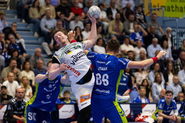 Erik PERSSON (FRISCH AUF! Goeppingen, 22) erzielt ein Tor, Aktion, Torwurf GER, VfL Gummersbach vs. FRISCH AUF! Goeppingen, Handball, Bundesliga, 30. Spieltag, Spielzeit 2025 2026, 30.04.2026, GER, VfL Gummersbach vs. FRISCH AUF! Goeppingen, Handball, Bundesliga, 30. Spieltag, Spielzeit 2025 2026, 30.04.2026, Gummersbach Copyright: xEibnerxPressefoto OliverxSchmidtx EP_OST