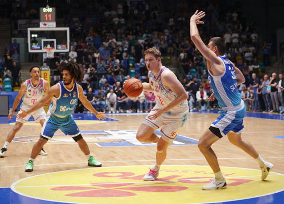 Patrick Heckmann Telekom Baskets Bonn vs. Frankfurt Skyxliners 32. Speiltag - Saison 2025 26
