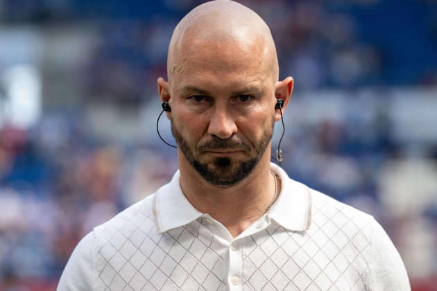 Trainer Christian Ilzer (TSG 1899 Hoffenheim). xettx, Deutschland, Sinsheim, 02.05.2026, Fussball, Bundesliga: TSG 1899 Hoffenheim vs VfB Stuttgart, Saison 2025 2026, 32. Spieltag, PreZero Arena DFL DFB REGULATIONS PROHIBIT ANY USE OF PHOTOGRAPHS AS IMAGE SEQUENCES AND OR QUASI-VIDEO.