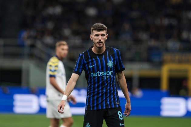 FC Internazionale v Parma Calcio 1913 - Serie A Petar Sucic of FC Internazionale is in action during the Serie A football match between Internazionale FC and Parma Calcio 1913 at Giuseppe Meazza Stadium in Milan, Italy, on May 3, 2026. Milano Italy Copyright: xEmanuelexComincinix originalFilename:comincini-internaz260503_npFoz