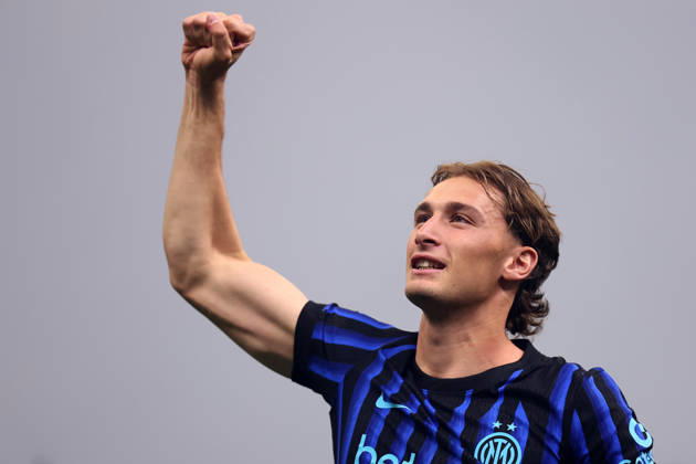 Serie A Fc Internazionale - Parma Calcio Francesco Pio Esposito of Fc Internazionale celebrates the victory of the Italian Serie A championship at the end of the Serie A match beetween Fc Internazionale and Parma Calcio at Stadio Giuseppe Meazza on May 3 2026 in Milan Italy . Milano Stadio Giuseppe Meazza Italy Copyright: xMarcoxCanonierox