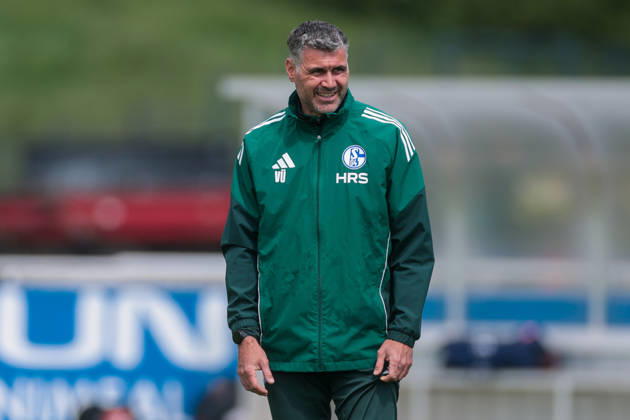 07.05.2026, Fussball, Training des FC Schalke 04. Torwarttrainer Volkan Ünlü (FC Schalke 04). Gelsenkirchen Trainingsgelände FC Schalke 04 NRW Deutschland xRHR-FOTO YYx Copyright: RHR-FOTOx RHR-FOTO YY
