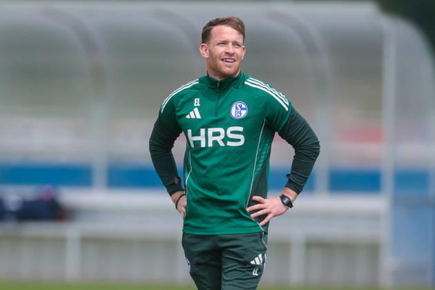 07.05.2026, Fussball, Training des FC Schalke 04. Co-Trainer Eddie Lattimore (FC Schalke 04). Gelsenkirchen Trainingsgelände FC Schalke 04 NRW Deutschland xRHR-FOTO YYx Copyright: RHR-FOTOx RHR-FOTO YY