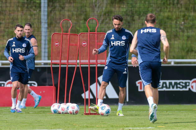 07.05.2026, Fussball, Training des FC Schalke 04. Kenan Karaman (FC Schalke 04). Gelsenkirchen Trainingsgelände FC Schalke 04 NRW Deutschland xRHR-FOTO YYx Copyright: RHR-FOTOx RHR-FOTO YY