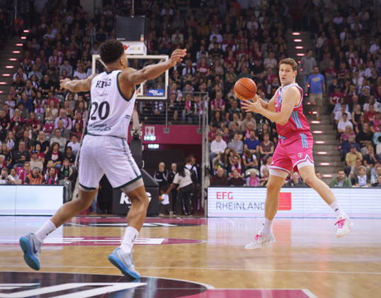 Patrick Heckmann Telekom Baskets Bonn vs. VET-CONCEPT Gladiators Trier 33. Speiltag - Saison 2025 26
