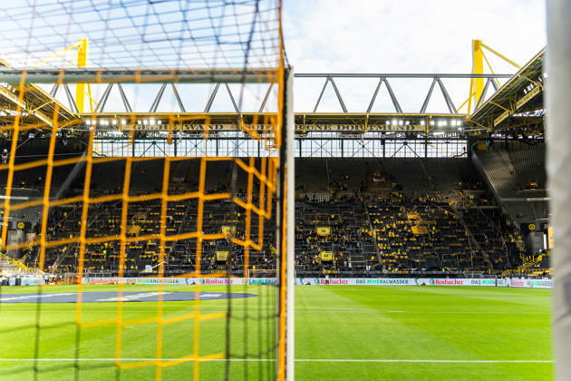 Deutschland: Bundesliga 2025 2026 33. Spieltag, Borussia Dortmund vs. Eintracht Frankfurt, Freitag, 08.05.2026 Signal Iduna Park, Nordrhein-Westfalen Stadion, Gesamtansicht Überblick. Tor Netz Copyright: xCelinaxLeiersx