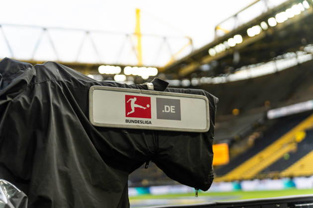 Deutschland: Bundesliga 2025 2026 33. Spieltag, Borussia Dortmund vs. Eintracht Frankfurt, Freitag, 08.05.2026 Signal Iduna Park, Nordrhein-Westfalen TV Kamera Übertragung DAZN SKY WOW Copyright: xCelinaxLeiersx