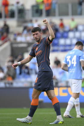 Inter Milan™s Petar Sucic celebrates after scoring the goal 0-2 during the Serie A Enilive soccer match between SS Lazio and Inter - FC Internazionale at the Rome s Olympic stadium, Italy - Saturday, May 09, 2026. - Soccer. Copyright: xFabrizioxCorradetti LaPressex