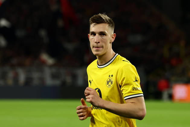 Dortmund, Germany, 08.05.26, Nico Schlotterbeck (Borussia Dortmund) guckt während des Spiels der 1. Bundesliga zwischen Borussia Dortmund - Eintracht Frankfurt im Signal Iduna Park in Dortmund. (Photo by Joachim Bywaletz) DFB DFL REGULATIONS PROHIBIT ANY USE OF PHOTOGRAPHS AS IMAGE SEQUENCES AND OR QUASI-VIDEO. Copyright: JoachimxBywaletz xJB-Sportfoto