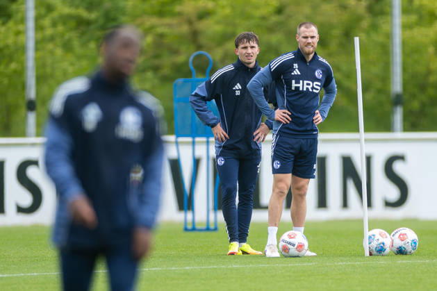14.05.2026, Fussball, Training des FC Schalke 04. v. l. Vitalie Becker (FC Schalke 04), Tomas Kalas (FC Schalke 04). Gelsenkirchen Trainingsgelände FC Schalke 04 NRW Deutschland xRHR-FOTO YYx Copyright: RHR-FOTOx RHR-FOTO YY