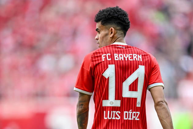 Luis Diaz (FC Bayern München) Schaut waehrend des spiels der Bundesliga zwischen FC Bayern München und 1. FC Köln, Allianz Arena am 16. May 2026 in München, Deutschland. (Foto von Harry Langer DeFodi Images) +++ Luis Diaz (FC Bayern München) Looks on during the Bundesliga match between FC Bayern München and 1. FC Köln at Allianz Arena on May 16, 2026 in München, Germany. (Photo by Harry Langer DeFodi Images) DFL regulations prohibit any use of photographs as image sequences and or quasi-video. (Photo by Harry Langer DeFodi Images) DFL regulations prohibit any use of photographs as image sequences and or quasi-video. -