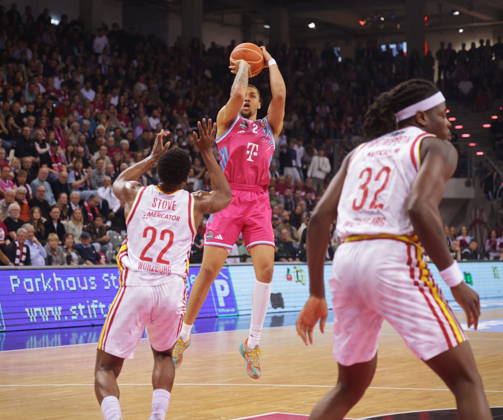 Alijah Comithier Telekom Baskets Bonn vs. Fitness First Würzburg Baskets Playoffs Viertelfinale Spiel 1 - Saison 2025 26