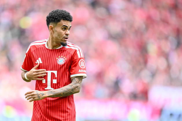 Luis Diaz (FC Bayern München) Schaut waehrend des spiels der Bundesliga zwischen FC Bayern München und 1. FC Köln, Allianz Arena am 16. May 2026 in München, Deutschland. (Foto von Harry Langer DeFodi Images) +++ Luis Diaz (FC Bayern München) Looks on during the Bundesliga match between FC Bayern München and 1. FC Köln at Allianz Arena on May 16, 2026 in München, Germany. (Photo by Harry Langer DeFodi Images) DFL regulations prohibit any use of photographs as image sequences and or quasi-video. (Photo by Harry Langer DeFodi Images) DFL regulations prohibit any use of photographs as image sequences and or quasi-video. -