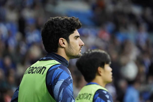Goncalo Guedes of Real Sociedad seen during LaLiga EA Sports game between teams of Real Sociedad and Valencia CF (Mickael Ducint Ball Raw Images) San Sebastian Estadio Anoeta Spain Copyright: xMickaelxDucintx mickaelducint_RealSociedad_ValenciaCF163