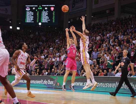 Grayson Murphy Telekom Baskets Bonn vs. Fitness First Würzburg Baskets Playoffs Viertelfinale Spiel 2 - Saison 2025 26