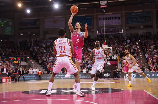 Michael Kessens Telekom Baskets Bonnvs. Fitness First Würzburg Baskets Playoffs Viertelfinale Spiel 2 - Saison 2025 26
