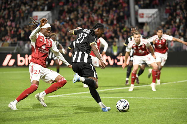 Stade Brestois 29 v Angers SCO - Ligue 1 McDonald s 2025 2026 27 Lilian RAOLISOA (sco) - 27 Daouda GUINDO (sb29) during the Ligue 1 McDonald s match between Brest and Angers at Stade Francis Le Ble on May 17, 2026 in Brest, France. Brest France Copyright: xEwenxGavetx 776348400