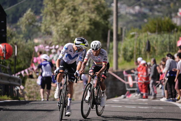 Spain™s Enric Mas Nicolau of Movistar Team and Ecuador™s Manuel Jhonatan Narvaez of UAE Team Emirates XRG during Stage 11 of the Giro d™Italia, from Porcari to Chiavari, Italy, Wednesday, May 20, 2026. Copyright: xMarcoxAlpozzi LaPressex