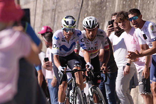 Spain™s Enric Mas Nicolau of Movistar Team and Ecuador™s Manuel Jhonatan Narvaez of UAE Team Emirates XRG during Stage 11 of the Giro d™Italia, from Porcari to Chiavari, Italy, Wednesday, May 20, 2026. Copyright: xMarcoxAlpozzi LaPressex